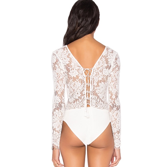 Jetset Diaries Caribbean Bodysuit Ivory Lace Open Back Revolve TJD White Bridal - Picture 6 of 9